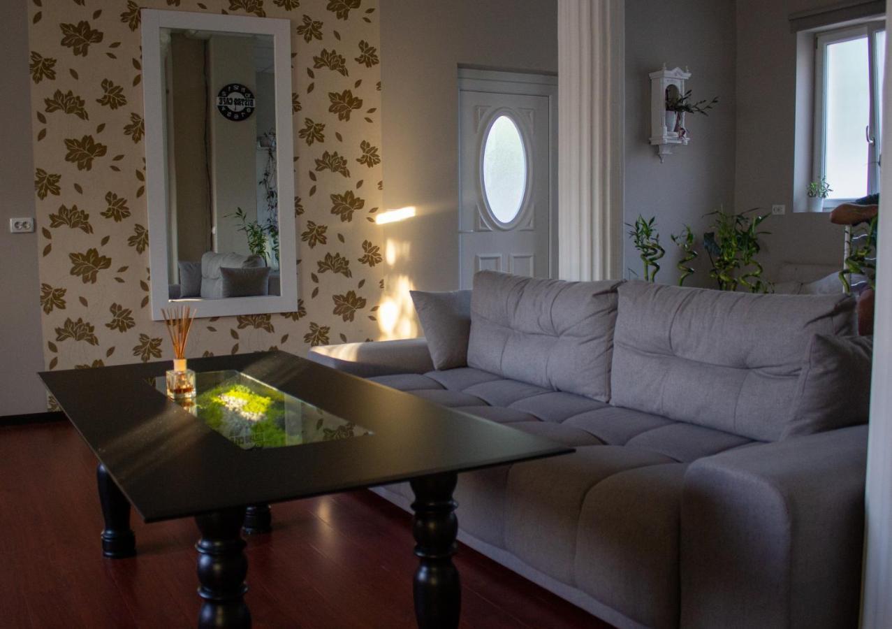 YOX apartment 1 Oradea Extérieur photo