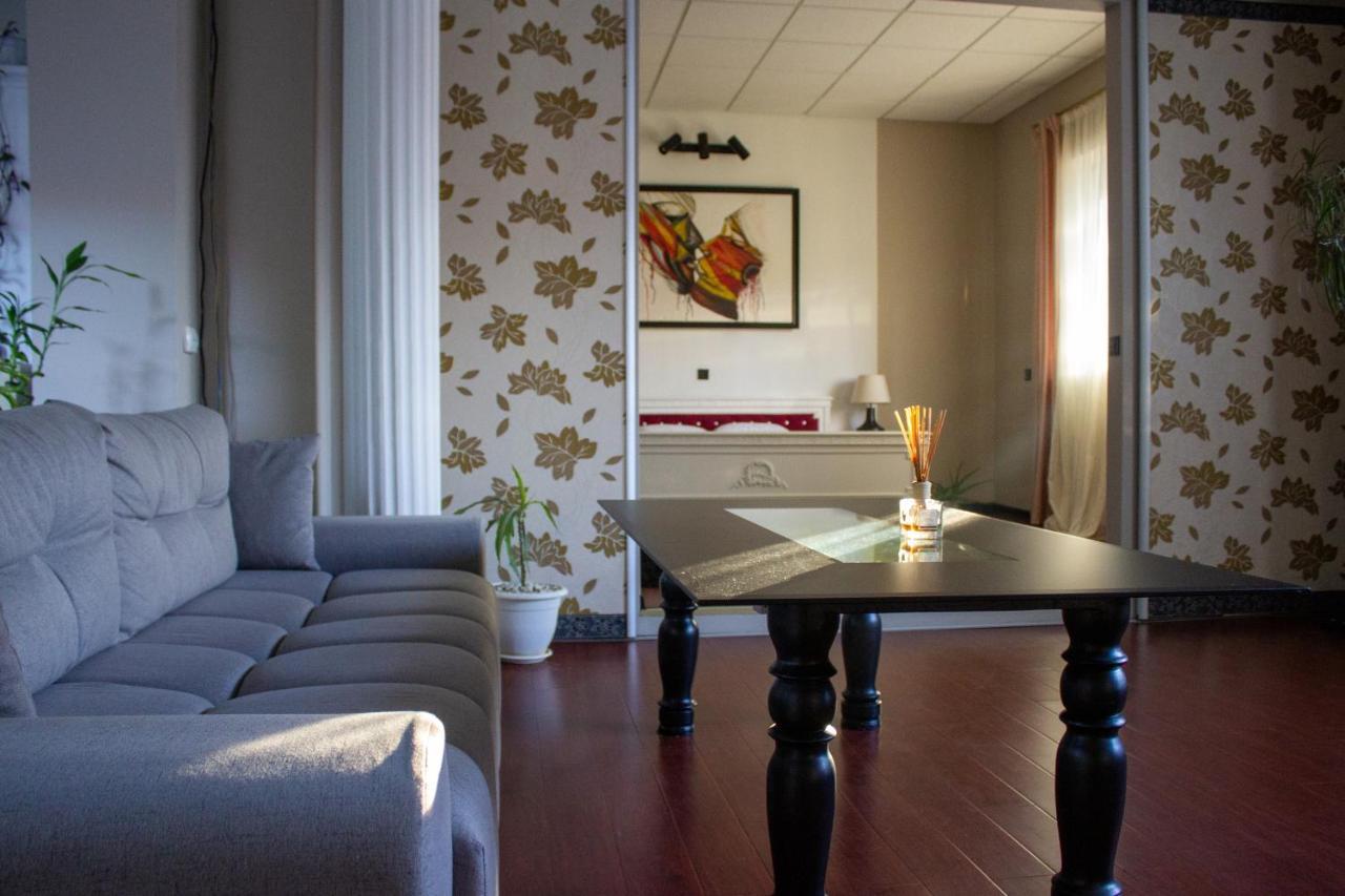 YOX apartment 1 Oradea Extérieur photo